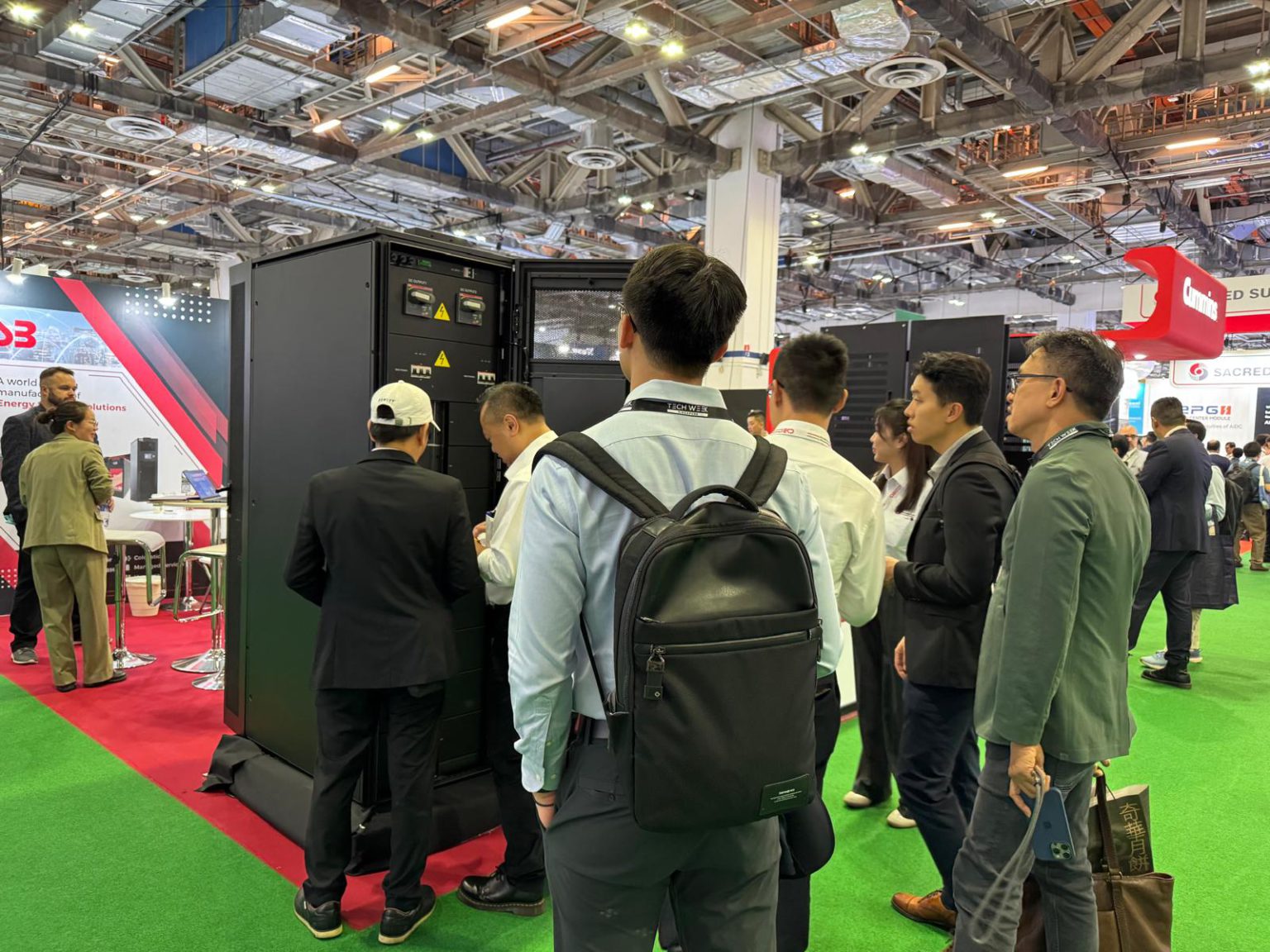 a823e609 f3e3 41aa 8f7f e2b27259d00c 1536x1152 - Exciting Insights from Data Center World Singapore 2025!